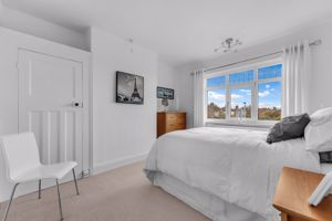 Photo 25- click for photo gallery